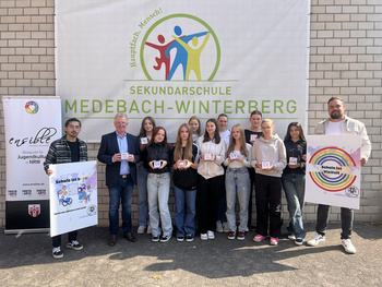 Schule ist bunt: Jugendliche setzen Zeichen für Zusammenhalt in Medebach